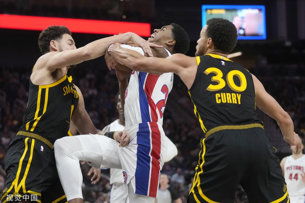 对球员日常 对球员日常